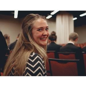 Meet your Posher, Isabel